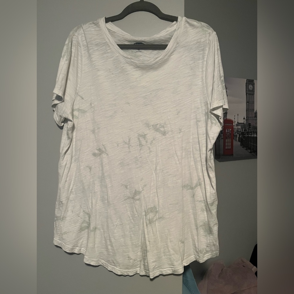Old Navy White & Green Short Sleeve Tee